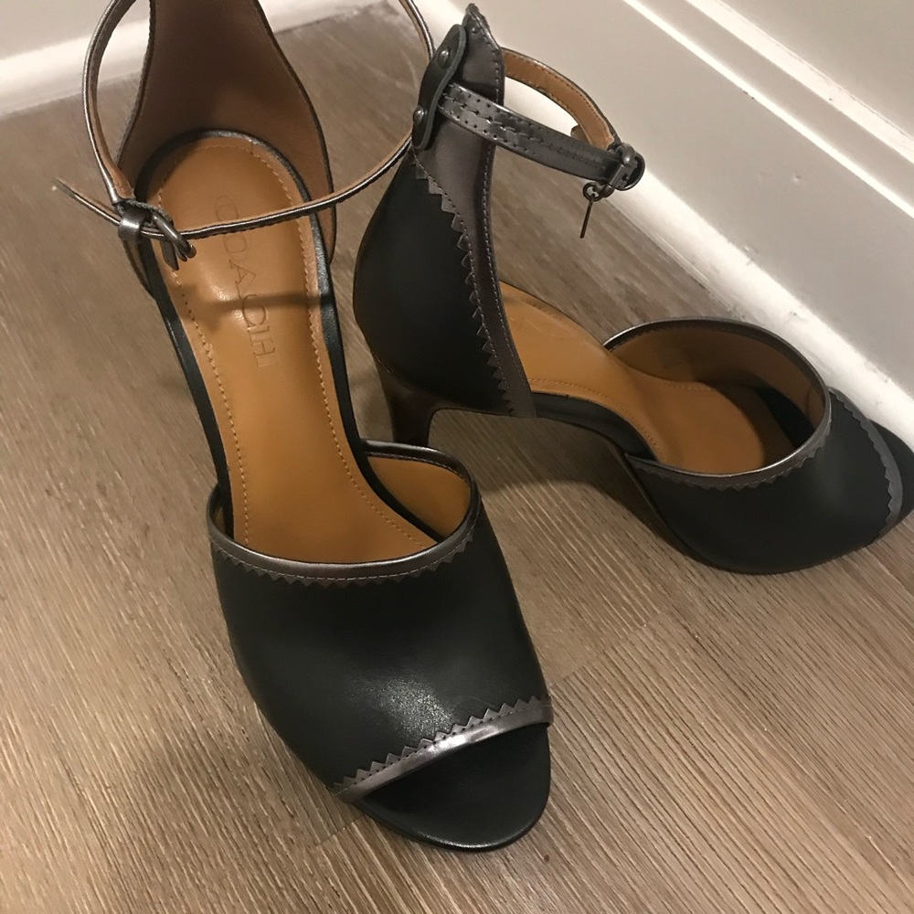 New Coach sandals 8,5M